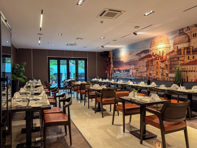 Dining 3, The Lusso Hotel, Bwari