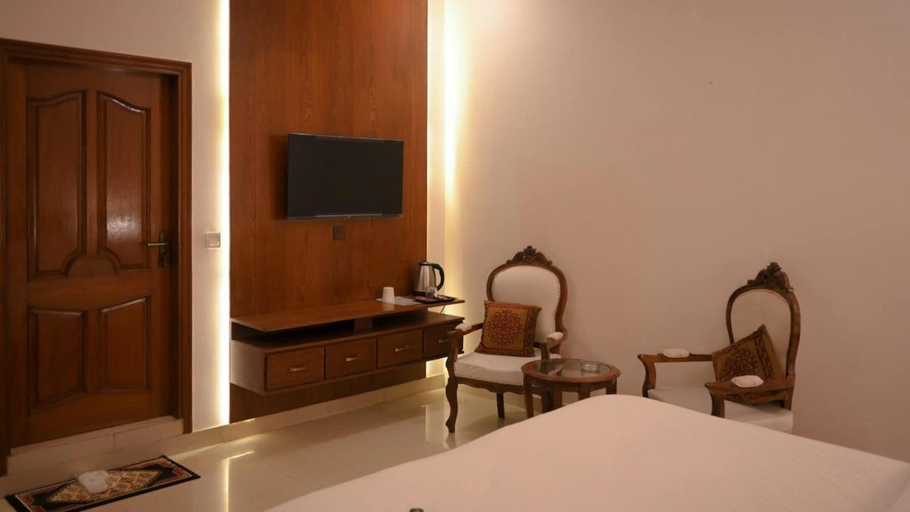 Bedroom 2, The Elet Signature Boutique Hotel, Karachi