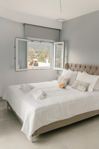 Bedroom 2, Meltemi Beach Apartments, Crete