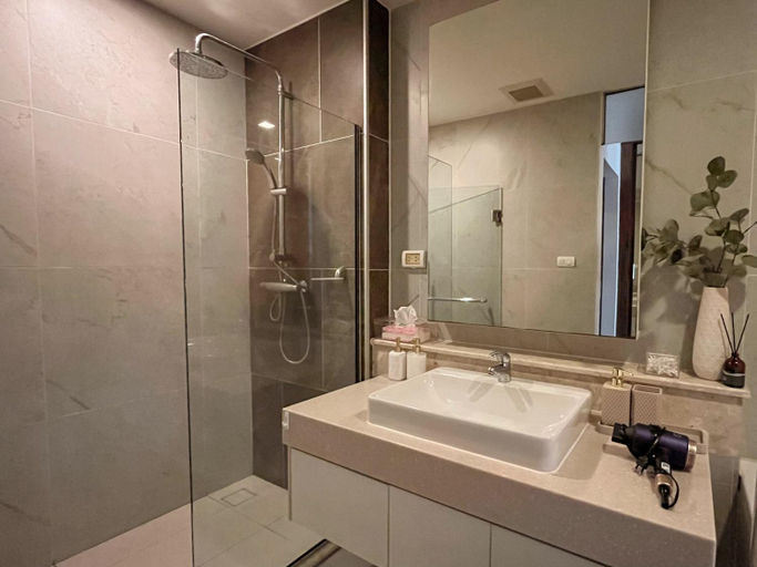Bathroom 4, Modern Apartment Near Old Town, Muang Chiang Mai