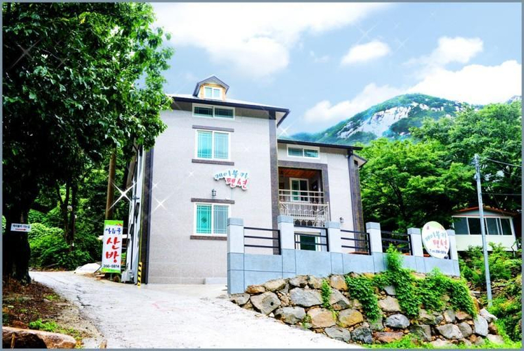 Exterior & Views, Miryang Ice Valley Cable Car Pension, Cheongdo