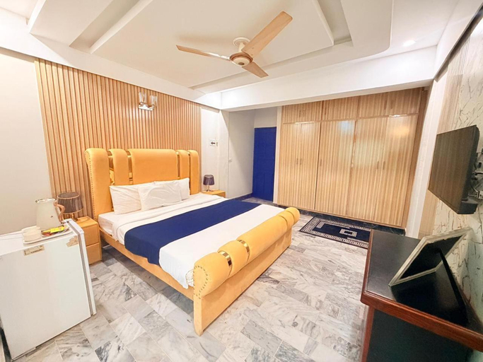 Bedroom 1, Atlas Gold Hotel, Islamabad