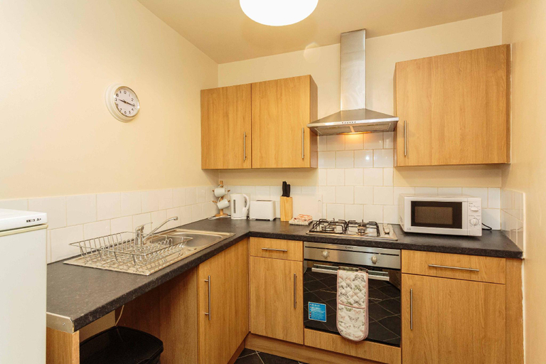 Others 4, Cherry Property - Pear Suite, Blackpool
