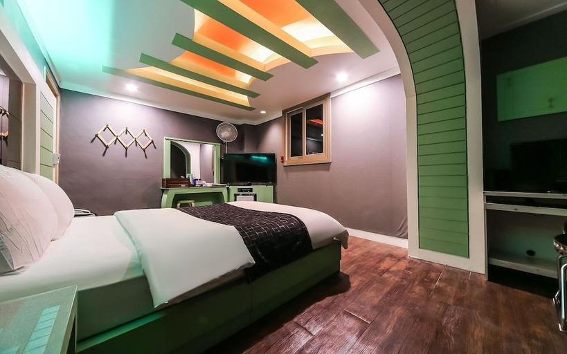 Bedroom 3, Daegu Gachang Red, Dalseong