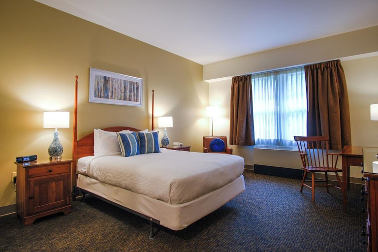 Bedroom 3, Warren Conference Center and Inn, Middlesex
