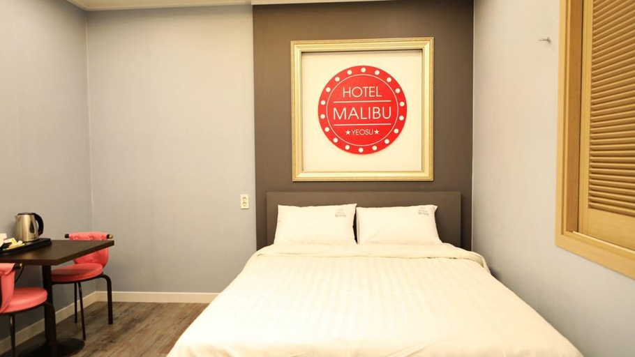 Bedroom 4, Yeosu Malibu Hotel, Yeosu