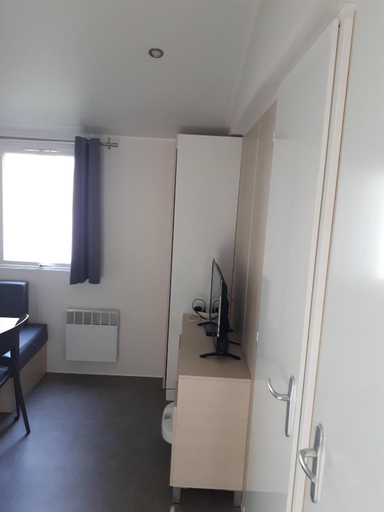 Bedroom 2, Camping des Bondons, Seine-et-Marne