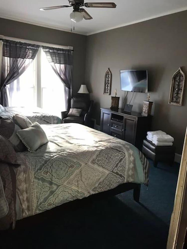 Bedroom 2, Evans Holly Grove Inn Bed and Breakfast, Des Moines