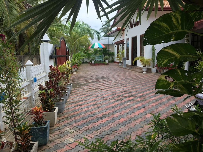 Others 5, Aainn Guest, Trincomalee Town and Gravets