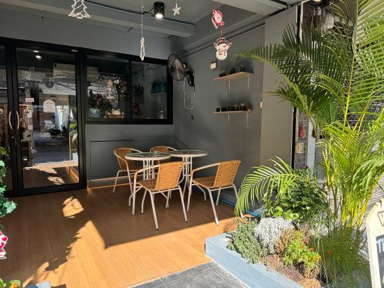 4, The Moment hostel, Bang Rak