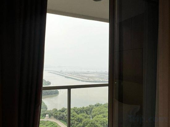 Others 5, Gold Coast Pik Atlantic Sea View Apartment Minimum 2 Nights Stay, Jakarta Utara