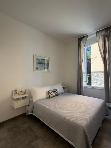 Bedroom 2, Le Finestre Veneris, La Spezia