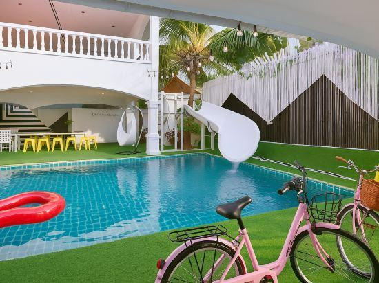 2, Luxury 5-Bedroom Pool Villa at FunPlace, Pattaya, Sattahip