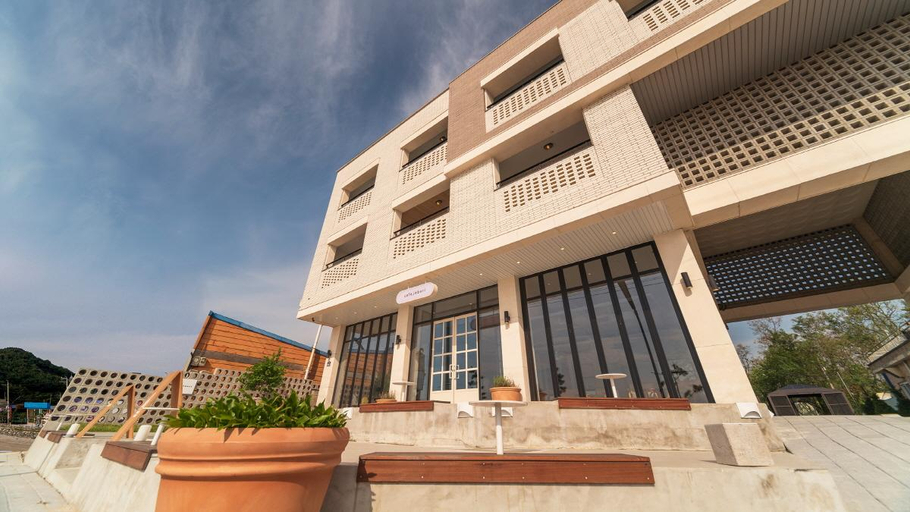 Exterior & Views 1, Jebudo Brick Stay Pension