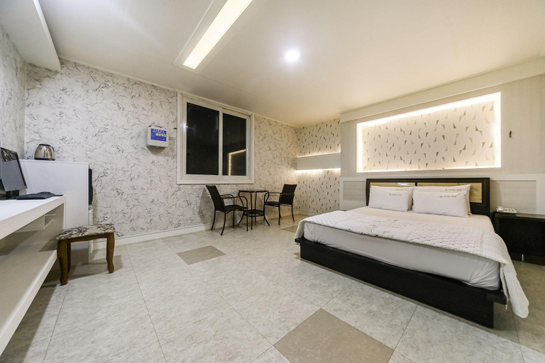 Bedroom 3, Gumi Wonpyeongdong Ace, Gumi