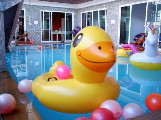 3, Glass House A6 Pool Villa, Pattaya