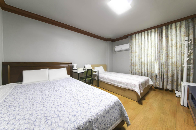 Bedroom 2, Sunchang Gold, Sunchang