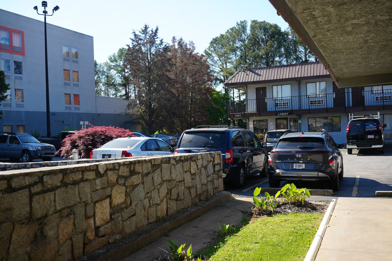 Exterior & Views 2, Western Inn Marietta, Cobb