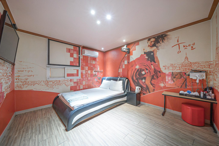 Bedroom, Gumi Wonpyeong-dong Gung, Gumi