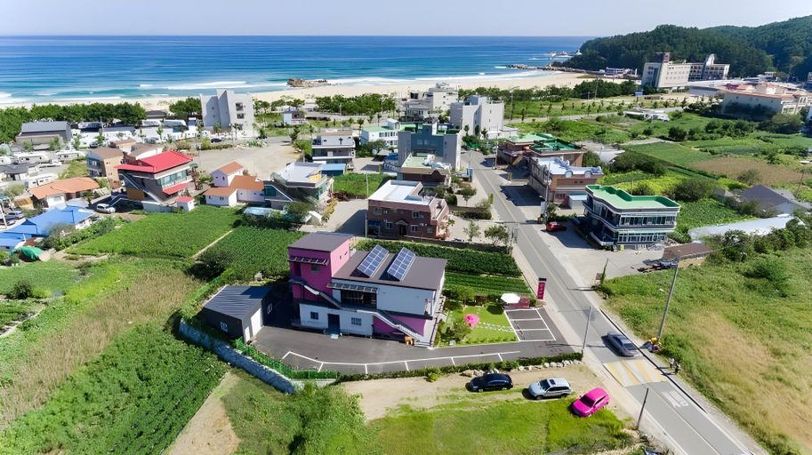 Exterior & Views 1, Yangyang Pink Beach Pension, Yangyang