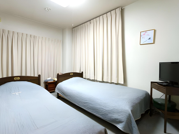 Others 3, Ryokan New Marushin, Tokushima