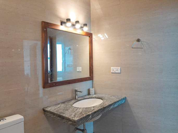 Bathroom 4, The Three Oaks Boutique Hotel, Dehradun