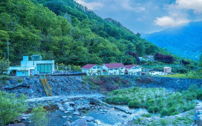 Others 3, Hedong Alphs DH Pension, Hadong