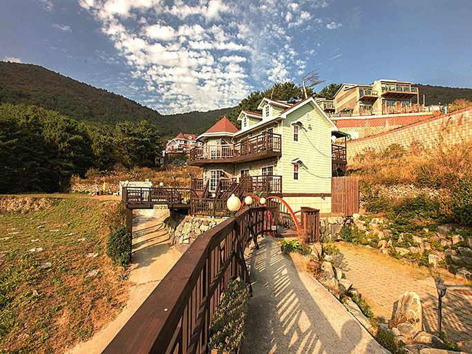 Others 3, Geojedo Twin Castle Pension, Geoje