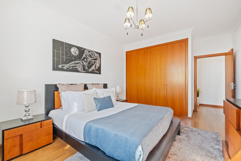 Room 4, Cani o Quintas V by Homie, Santa Cruz