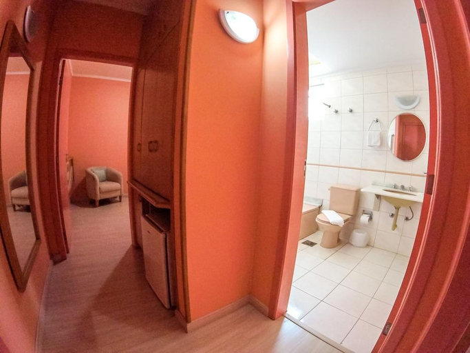 Bathroom 3, Milão Hotel, Porto Alegre