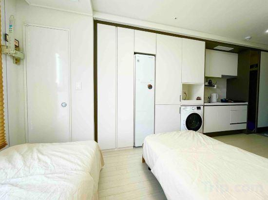 1, Seoul  Dongdaemun Cheese Guesthouse, Jung