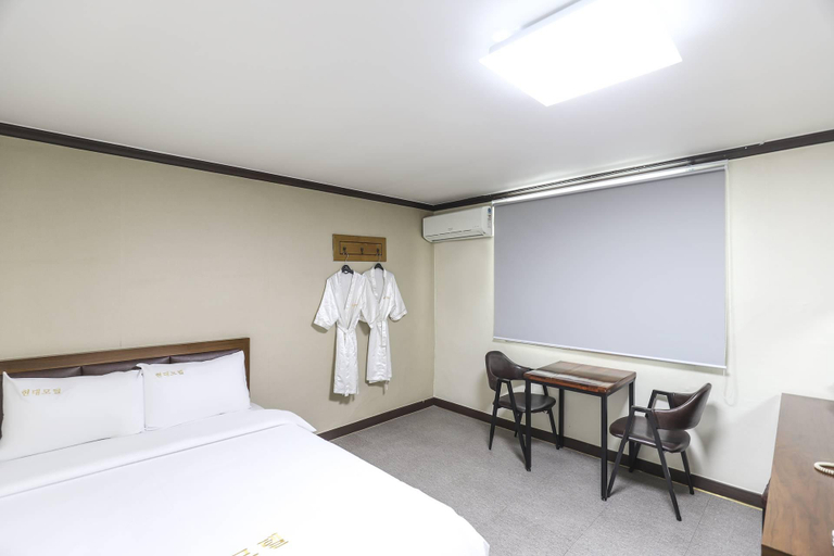 Bedroom 4, Boryeong (Daecheon) Hyeondae Motel, Boryeong