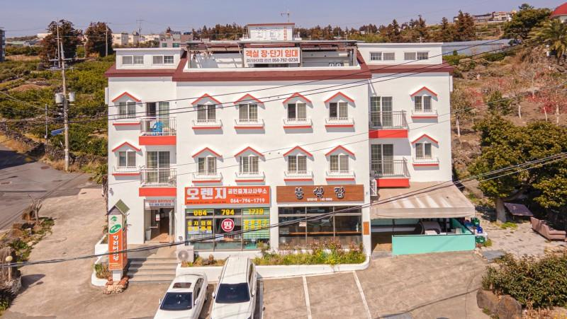 Exterior & Views 1, Seogwipo Gulliver Travel Pension, Seogwipo