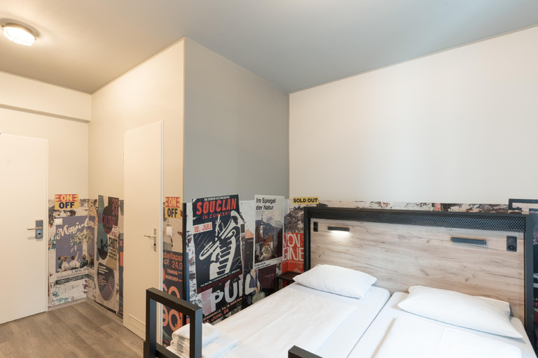 Bedroom 4, a&o Munich Laim, München