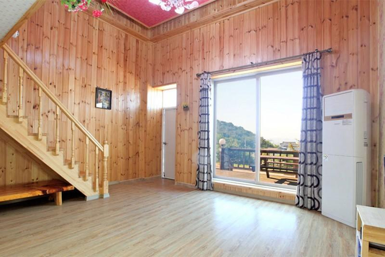 Others 4, Hwaseong (Jebudo) Solip Pension, Hwaseong