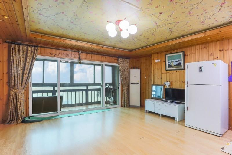 Others 3, Hwaseong Yeoulteo Pension, Hwaseong