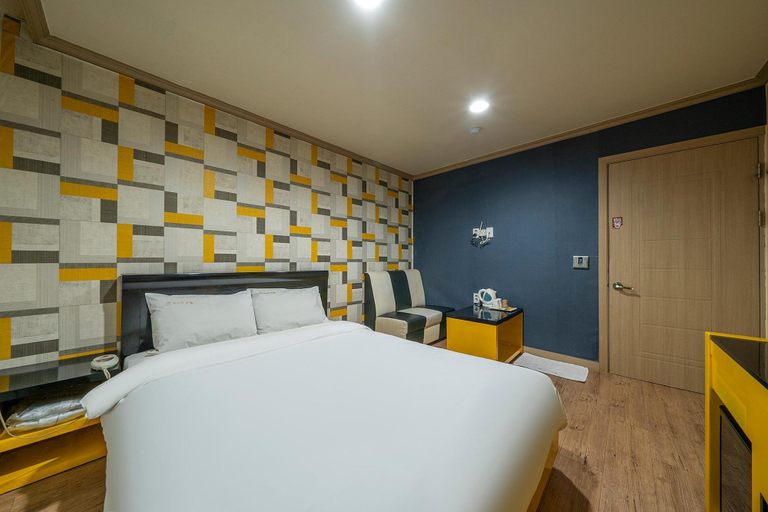 Bedroom 3, Taean Haebeach, Taean