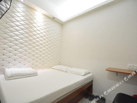 Others 4, CEO Hotel, Kowloon