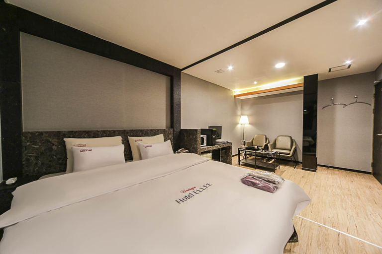 Bedroom 4, Uijeongbu Ellie, Yangju