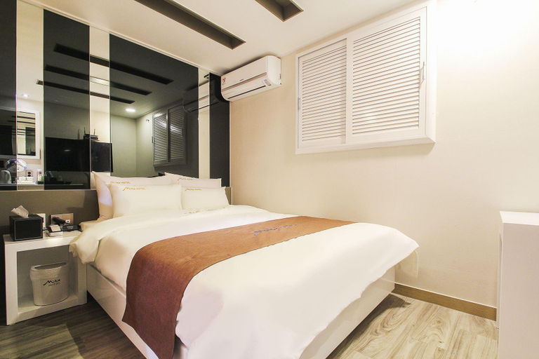 Bedroom 4, Seongnam Mito Hotel, Songpa