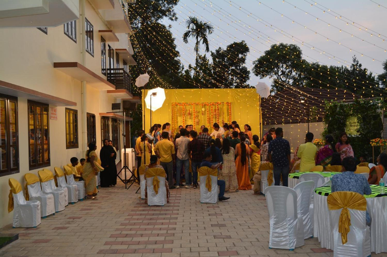 Food & Drinks, NEW MOUNT RESIDENCY, Wayanad