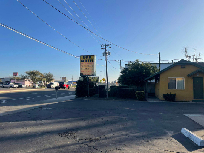 Exterior & Views 1, Oak Motel Modesto CA, Stanislaus