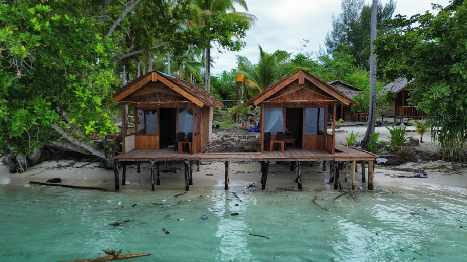 Bedroom 2, Cozzy Saukabu Homestay, Raja Ampat