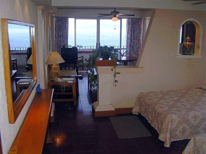 Bedroom, Hotel Suites La Siesta, Puerto Vallarta