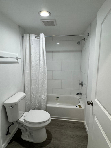 Bathroom 3, Angel Motel near Anaheim, Orange