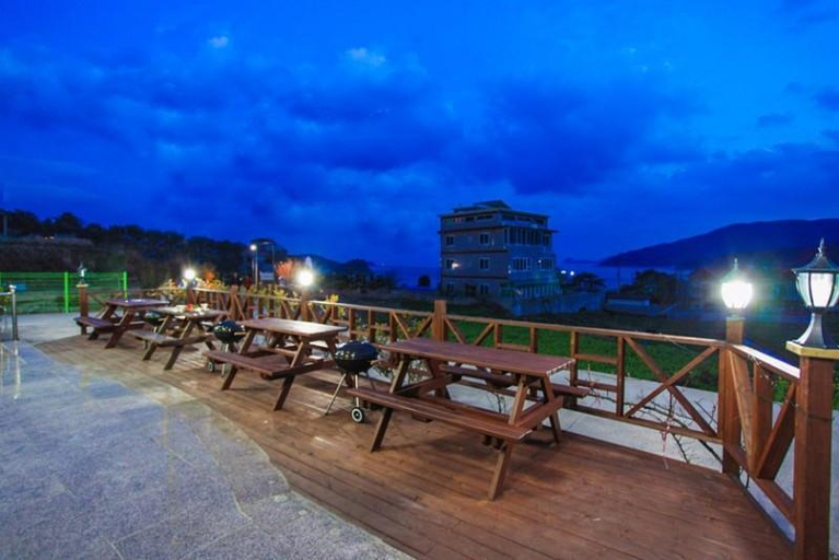 Others 3, Geojedo White Pension, Geoje