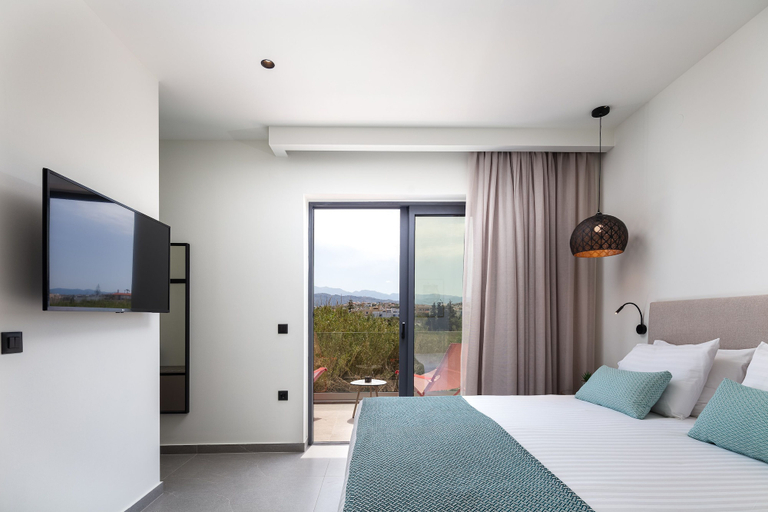 Room 5, Villasaints I Pool BBQ Walk to Beach, Crete