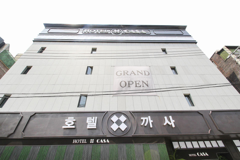 Exterior & Views 2, Seongnam Casa Hotel, Seongnam