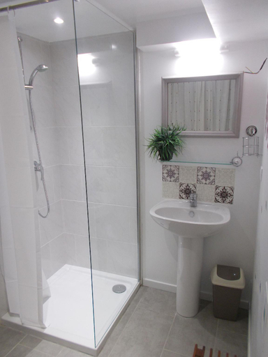 Bathroom, Le Clos des Epinettes, Loir-et-Cher