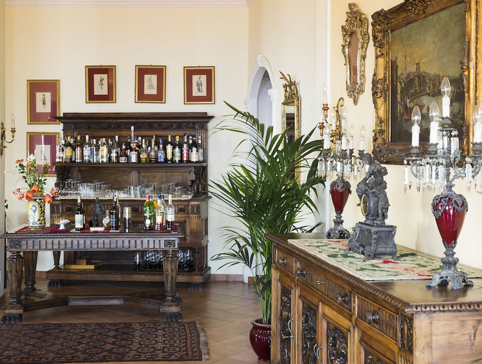 Food & Drinks 5, Hotel Sirius, Messina